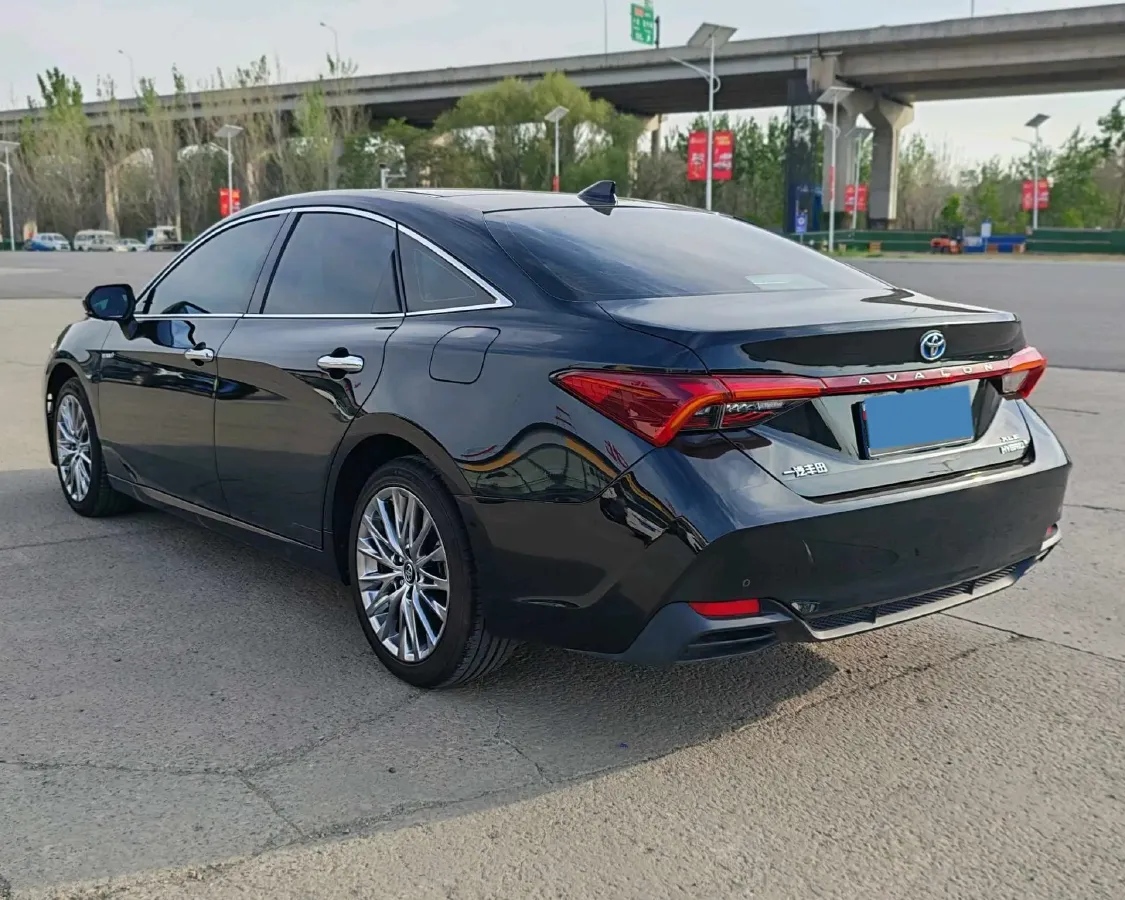 2022 Toyota Avalon 2.5L 178HP L4 E-CVT Hybrid,autocango,china used car exporter,china ev exporter,chinese used car exporter,chinese used ev exporter