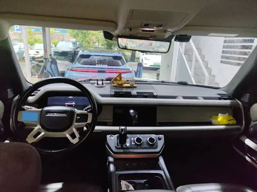 2021 Land Rover Defender 3.0T 400HP L6 8AT,autocango,china used car exporter,china ev exporter,chinese used car exporter,chinese used ev exporter