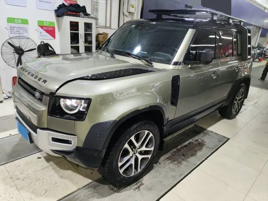2021 Land Rover Defender 3.0T 400HP L6 8AT,autocango,china used car exporter,china ev exporter,chinese used car exporter,chinese used ev exporter