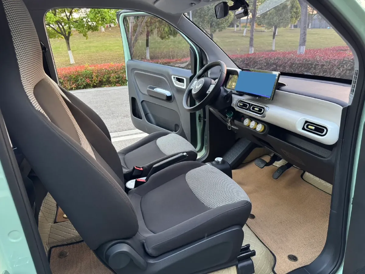 2024 WuLing HongGuang MINI EV BEV 17.3KWH,autocango,china used car exporter,china ev exporter,chinese used car exporter,chinese used ev exporter