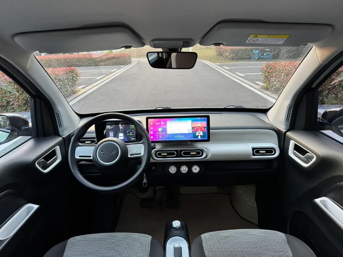 2024 WuLing HongGuang MINI EV BEV 17.3KWH,autocango,china used car exporter,china ev exporter,chinese used car exporter,chinese used ev exporter