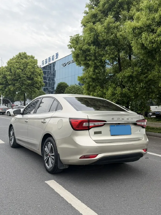 2019 Roewe i5 1.5L 120HP L4 CVT,autocango,china used car exporter,china ev exporter,chinese used car exporter,chinese used ev exporter