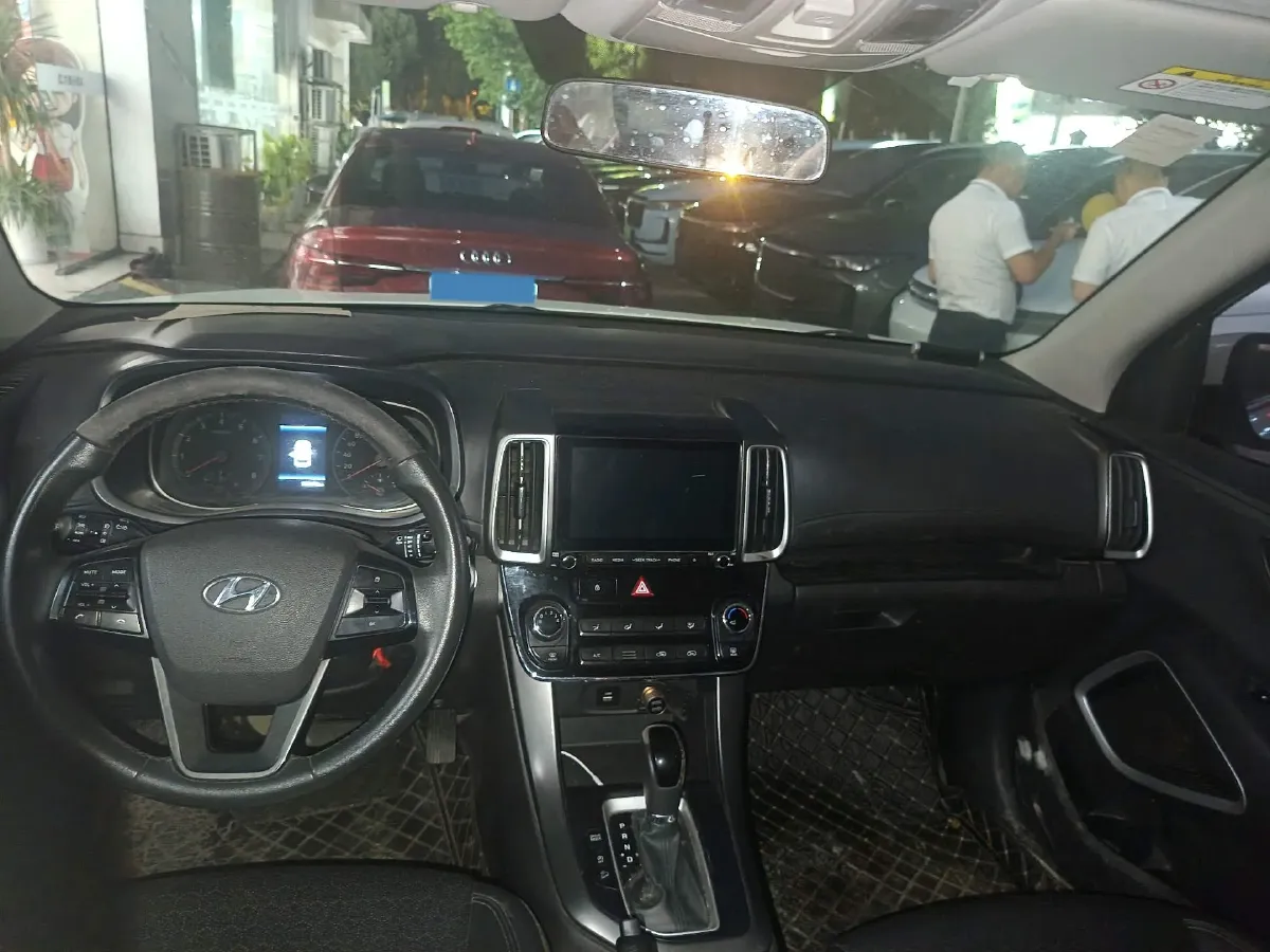 2018 Hyundai ix35 2.0L 160HP L4 6AT,autocango,china used car exporter,china ev exporter,chinese used car exporter,chinese used ev exporter