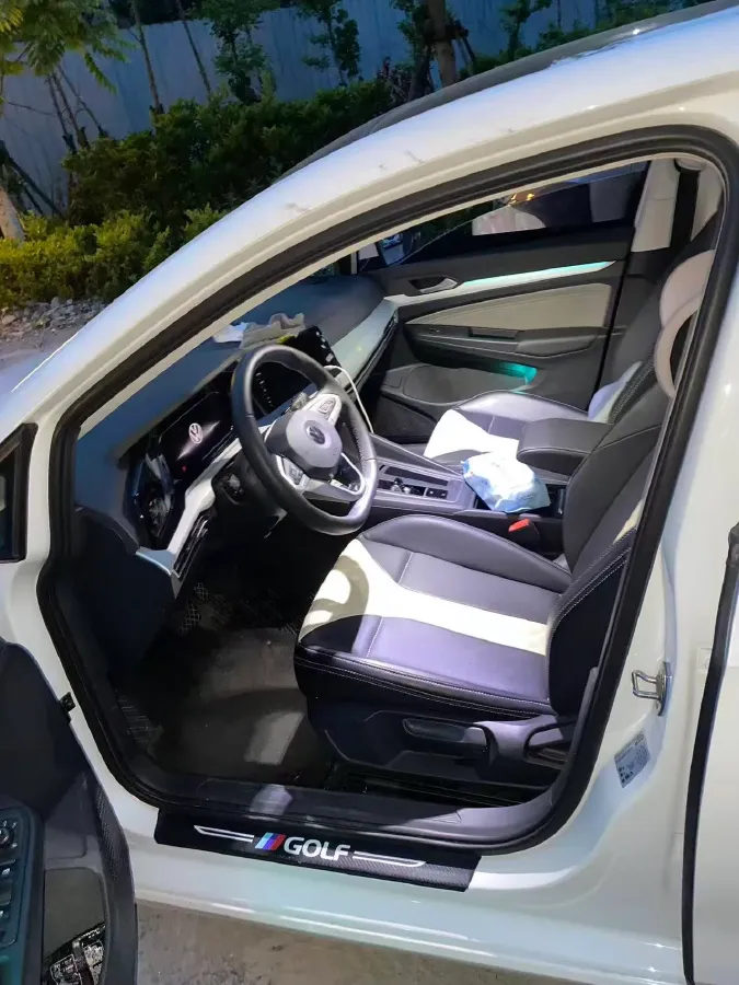 2021 Volkswagen Golf 1.2T 116HP L4 7DCT,autocango,china used car exporter,china ev exporter,chinese used car exporter,chinese used ev exporter