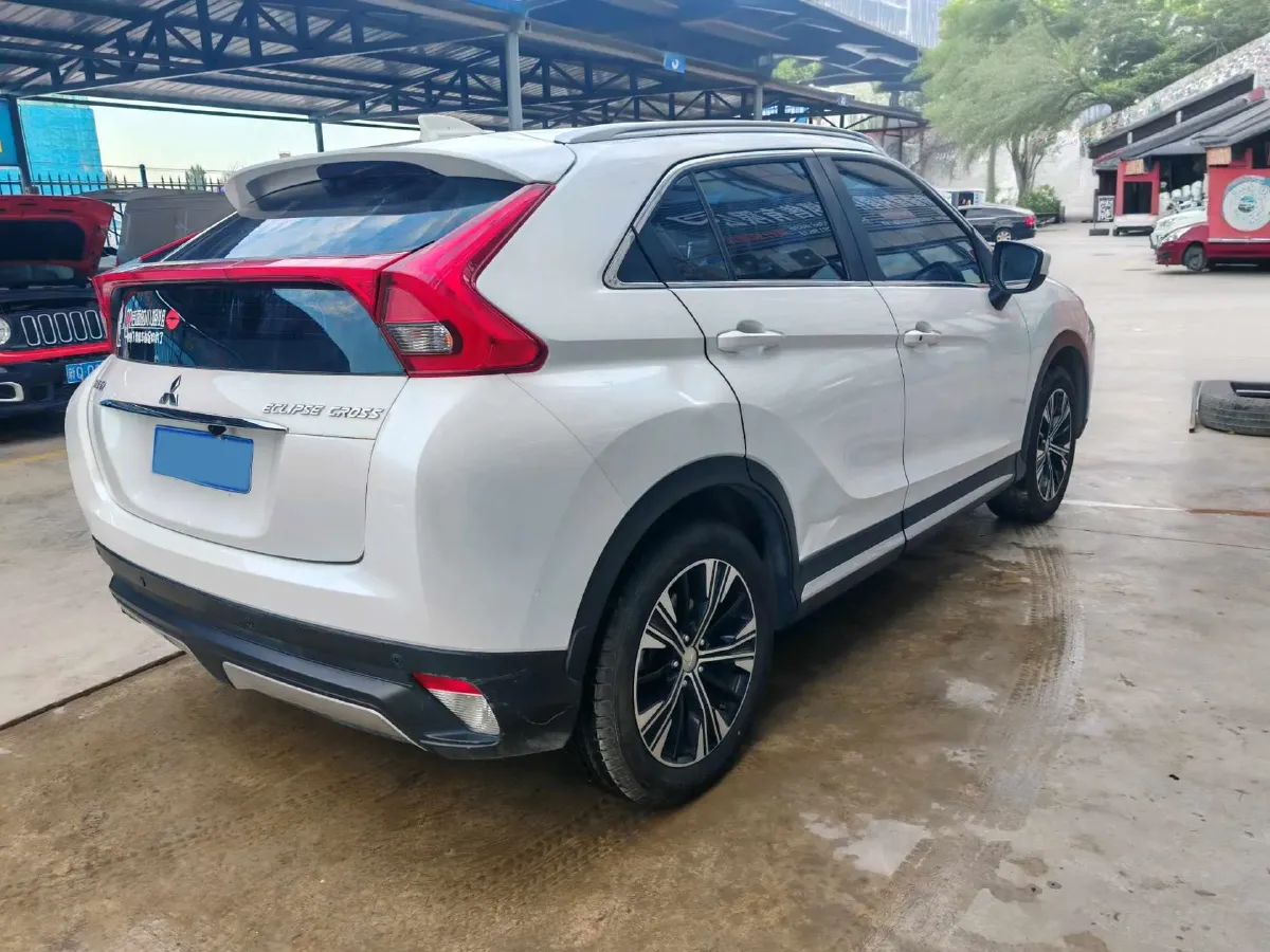 2018 Mitsubishi Eclipse Cross 1.5T 170HP L4 CVT,autocango,china used car exporter,china ev exporter,chinese used car exporter,chinese used ev exporter