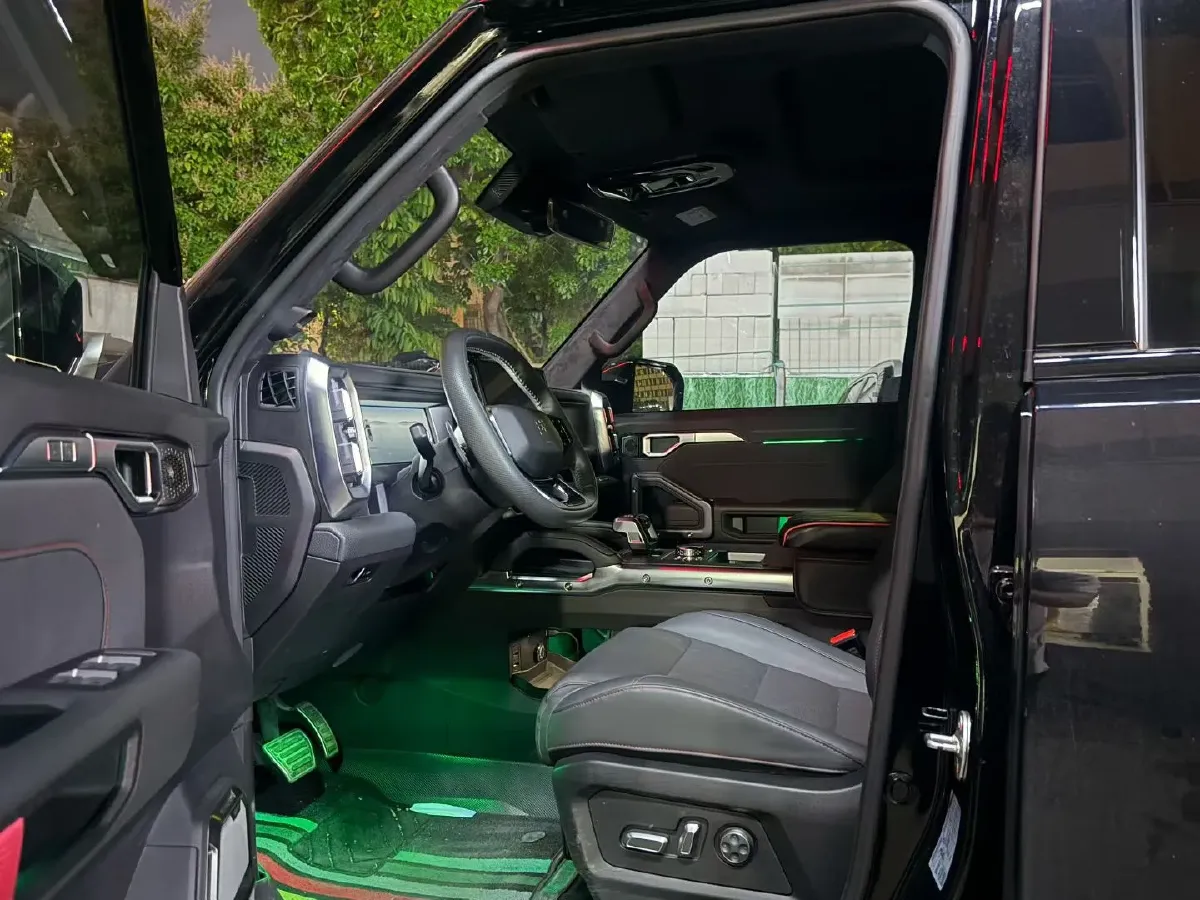 2023 Jetour Traveller 2.0T 254HP L4 8AT,autocango,china used car exporter,china ev exporter,chinese used car exporter,chinese used ev exporter