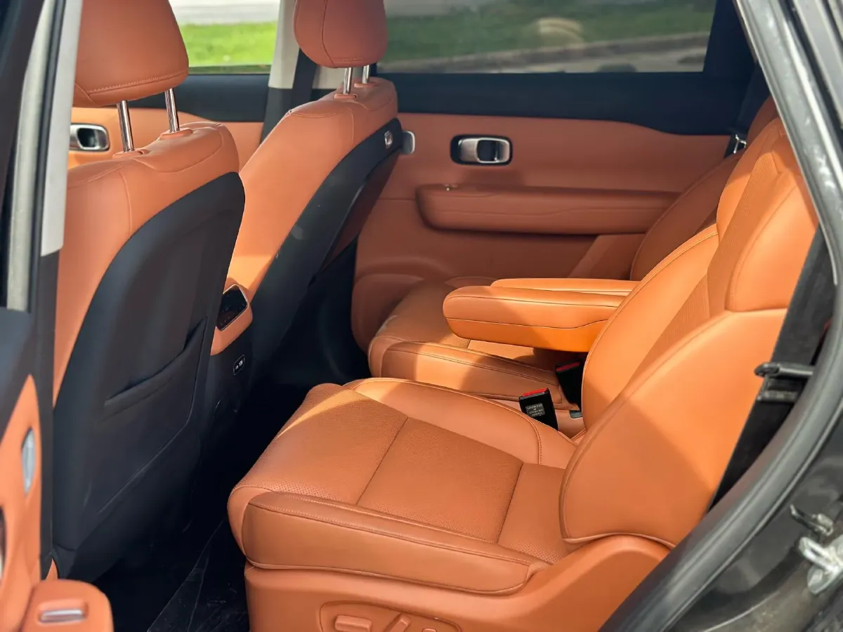 2026 Leapmotor C16 REEV 95HP REEV,autocango,china used car exporter,china ev exporter,chinese used car exporter,chinese used ev exporter