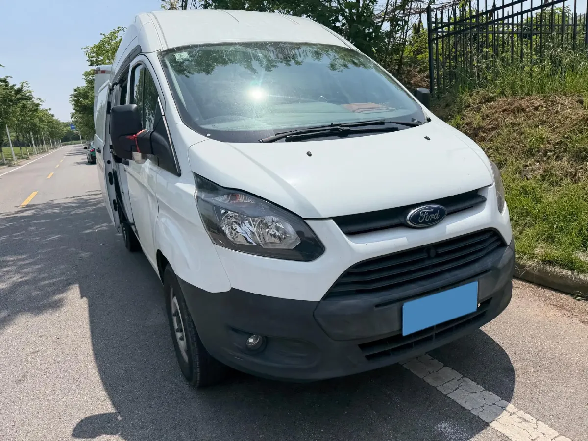 2017 Ford Transit 2.0T 121HP L4 5MT,autocango,china used car exporter,china ev exporter,chinese used car exporter,chinese used ev exporter