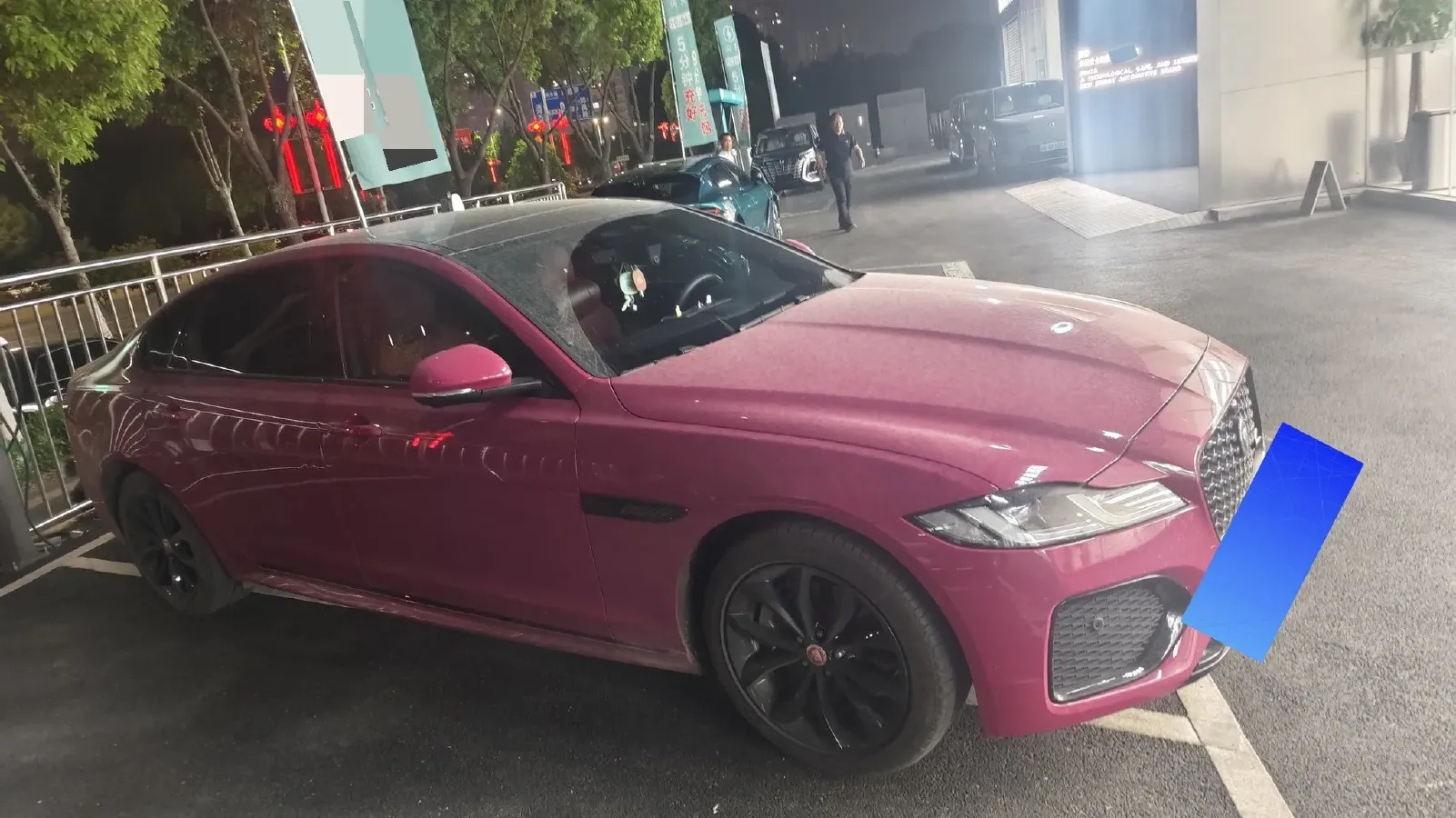 2021 Jaguar XFL 2.0T 250HP L4 8AT,autocango,china used car exporter,china ev exporter,chinese used car exporter,chinese used ev exporter