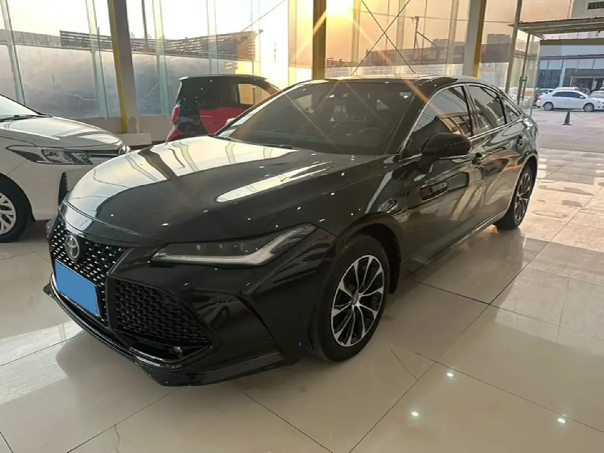 2026 HongQi HS6 PHEV 1.5T 150HP L4 1DHT PHEV,autocango,china used car exporter,china ev exporter,chinese used car exporter,chinese used ev exporter