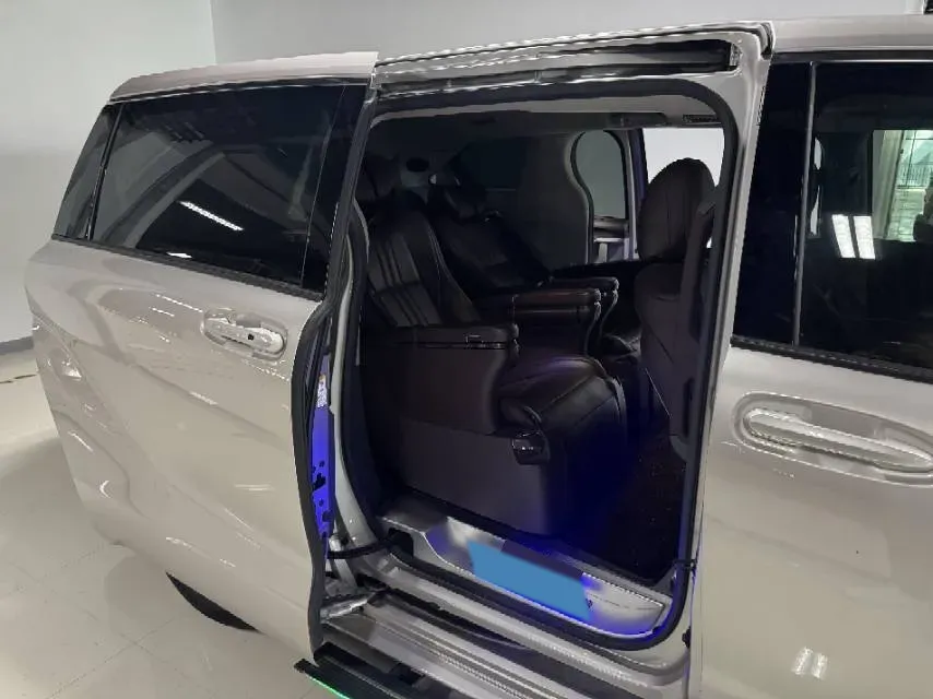 2021 Toyota Sienna 2.5L 192HP L4 E-CVT Hybrid,autocango,china used car exporter,china ev exporter,chinese used car exporter,chinese used ev exporter