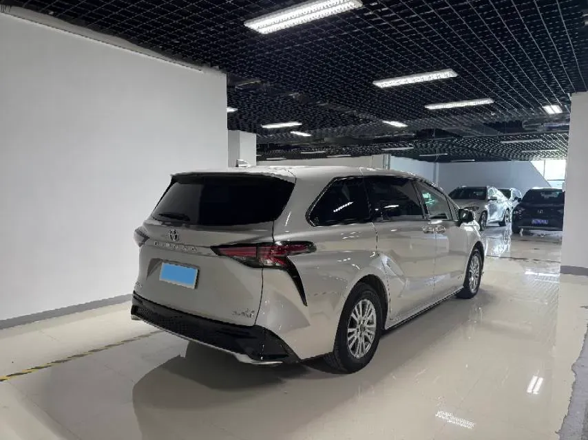 2021 Toyota Sienna 2.5L 192HP L4 E-CVT Hybrid,autocango,china used car exporter,china ev exporter,chinese used car exporter,chinese used ev exporter