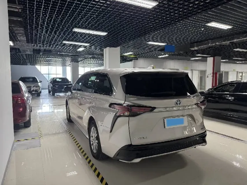 2021 Toyota Sienna 2.5L 192HP L4 E-CVT Hybrid,autocango,china used car exporter,china ev exporter,chinese used car exporter,chinese used ev exporter