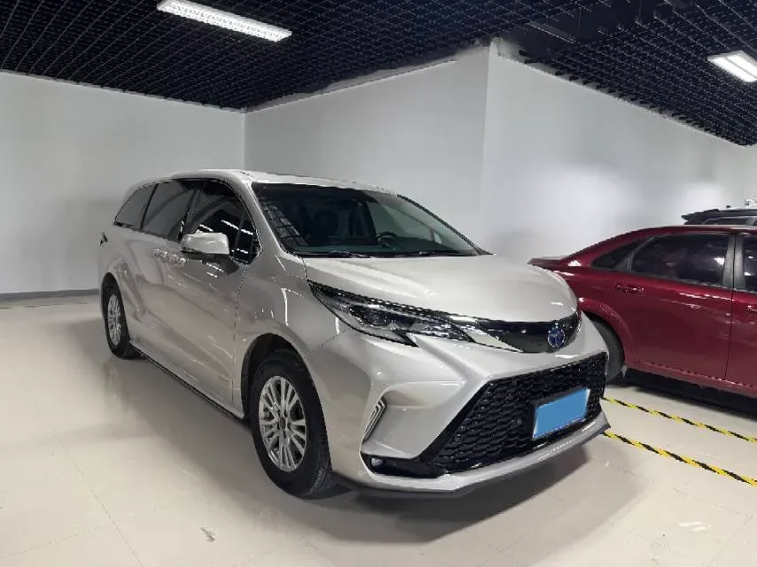 2021 Toyota Sienna 2.5L 192HP L4 E-CVT Hybrid,autocango,china used car exporter,china ev exporter,chinese used car exporter,chinese used ev exporter