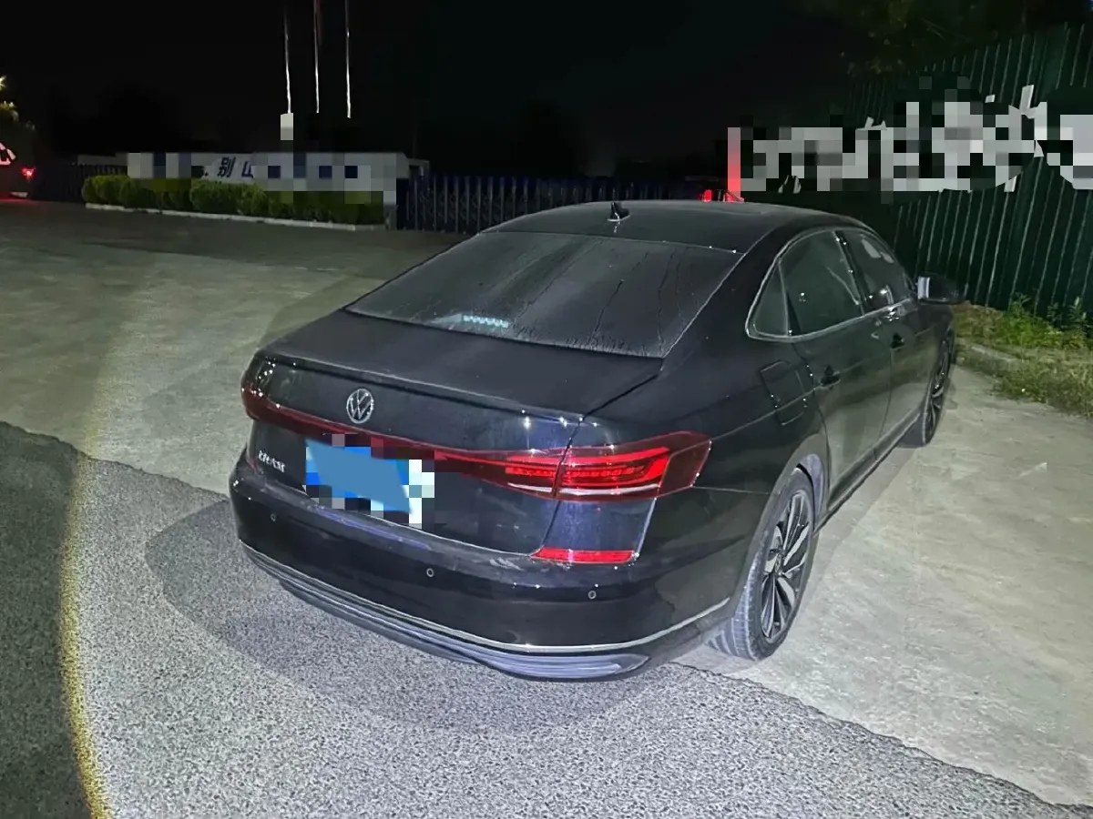 2024 Volkswagen Passat 2.0T 186HP L4 7DCT,autocango,china used car exporter,china ev exporter,chinese used car exporter,chinese used ev exporter