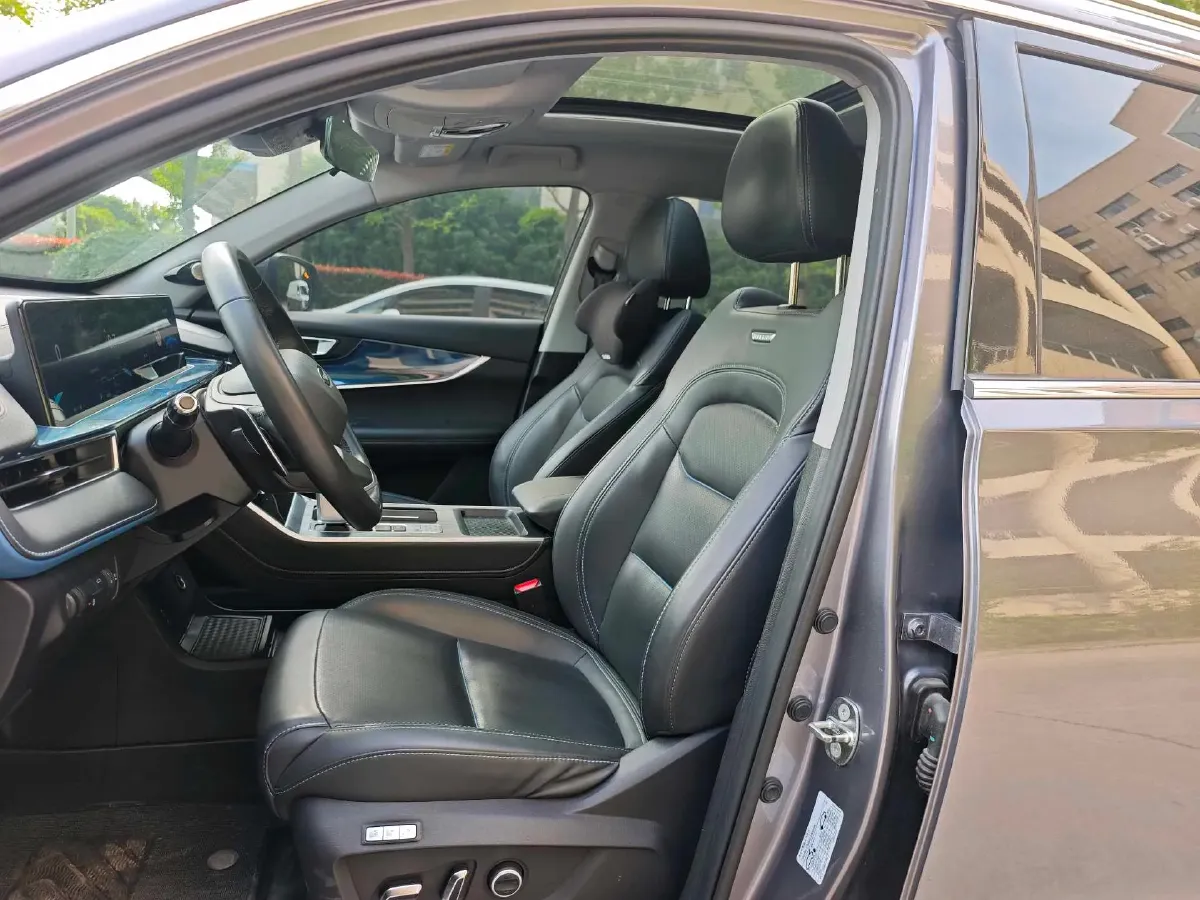 2021 Chery Tiggo 7 Plus 1.6T 197HP L4 7DCT,autocango,china used car exporter,china ev exporter,chinese used car exporter,chinese used ev exporter