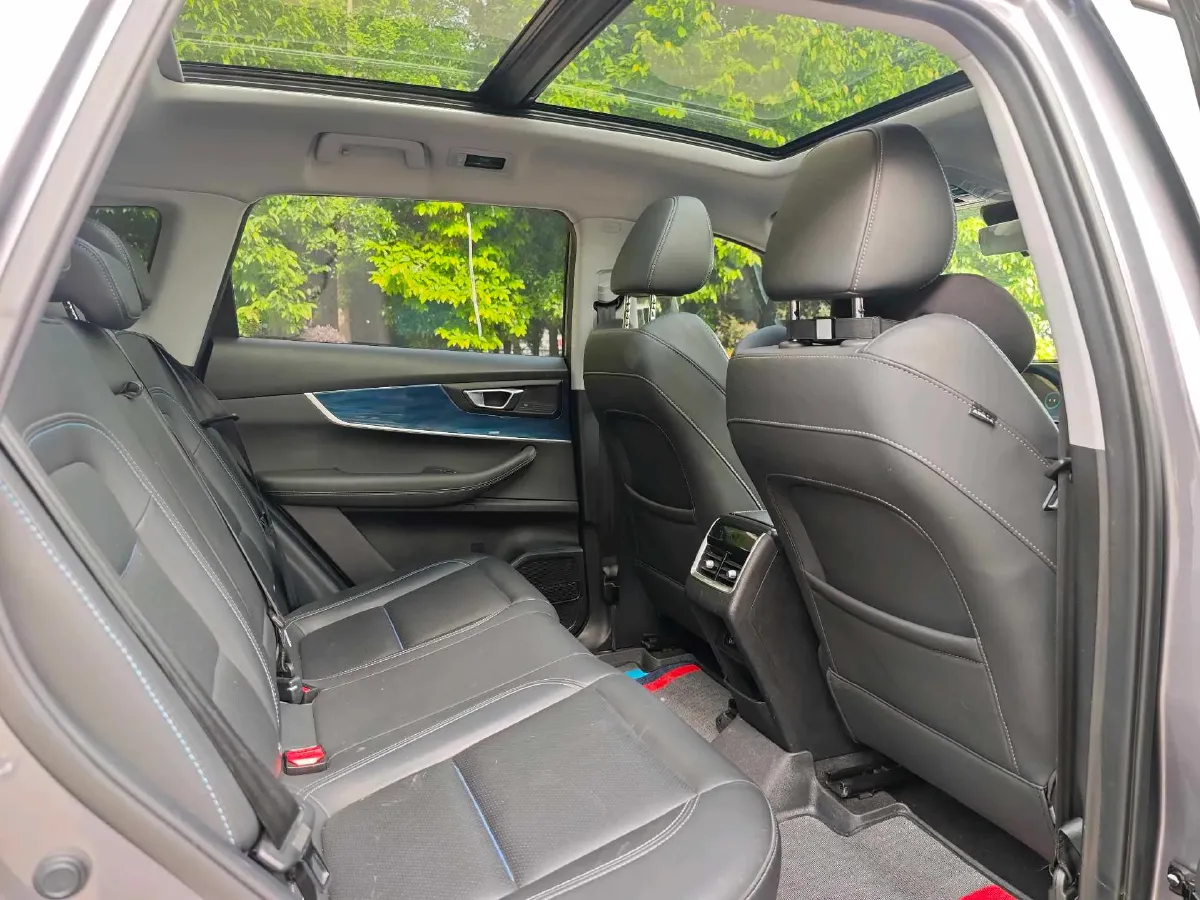 2021 Chery Tiggo 7 Plus 1.6T 197HP L4 7DCT,autocango,china used car exporter,china ev exporter,chinese used car exporter,chinese used ev exporter