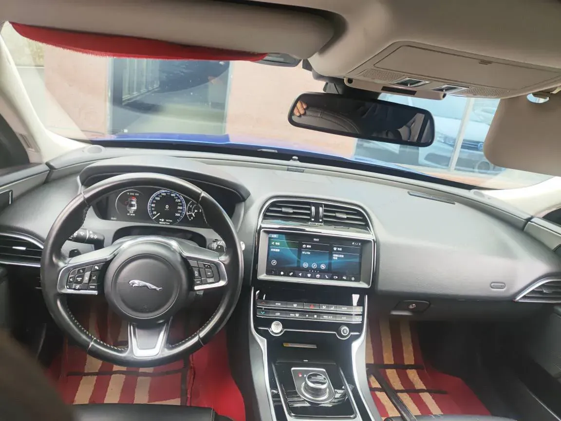 2019 Land Rover Discovery Sport 2.0T 200HP L4 9AT,autocango,china used car exporter,china ev exporter,chinese used car exporter,chinese used ev exporter