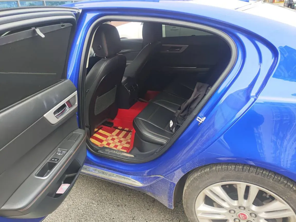 2019 Land Rover Discovery Sport 2.0T 200HP L4 9AT,autocango,china used car exporter,china ev exporter,chinese used car exporter,chinese used ev exporter