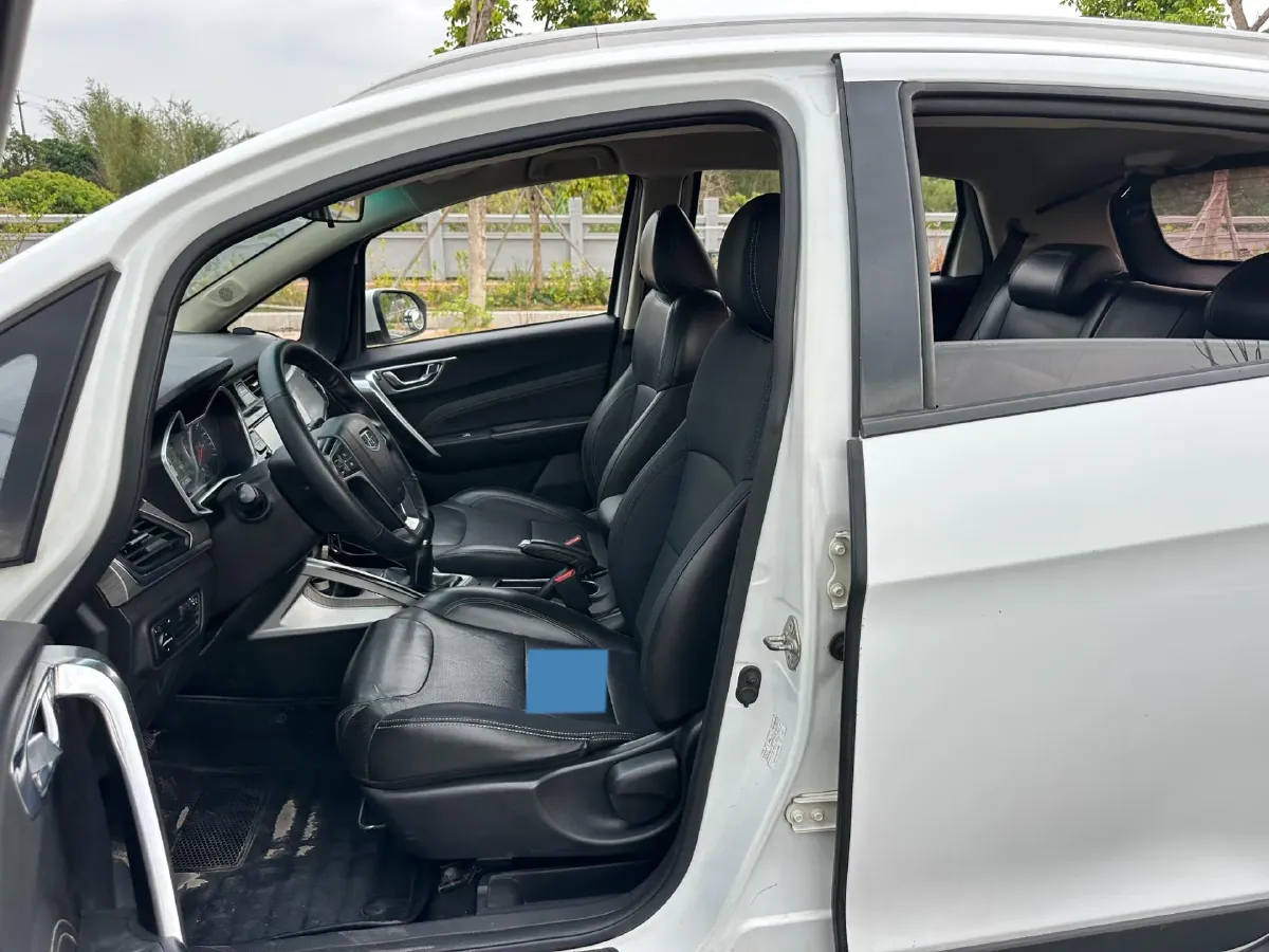 2017 Geely Vision X3 1.5L 102HP L4 5MT,autocango,china used car exporter,china ev exporter,chinese used car exporter,chinese used ev exporter