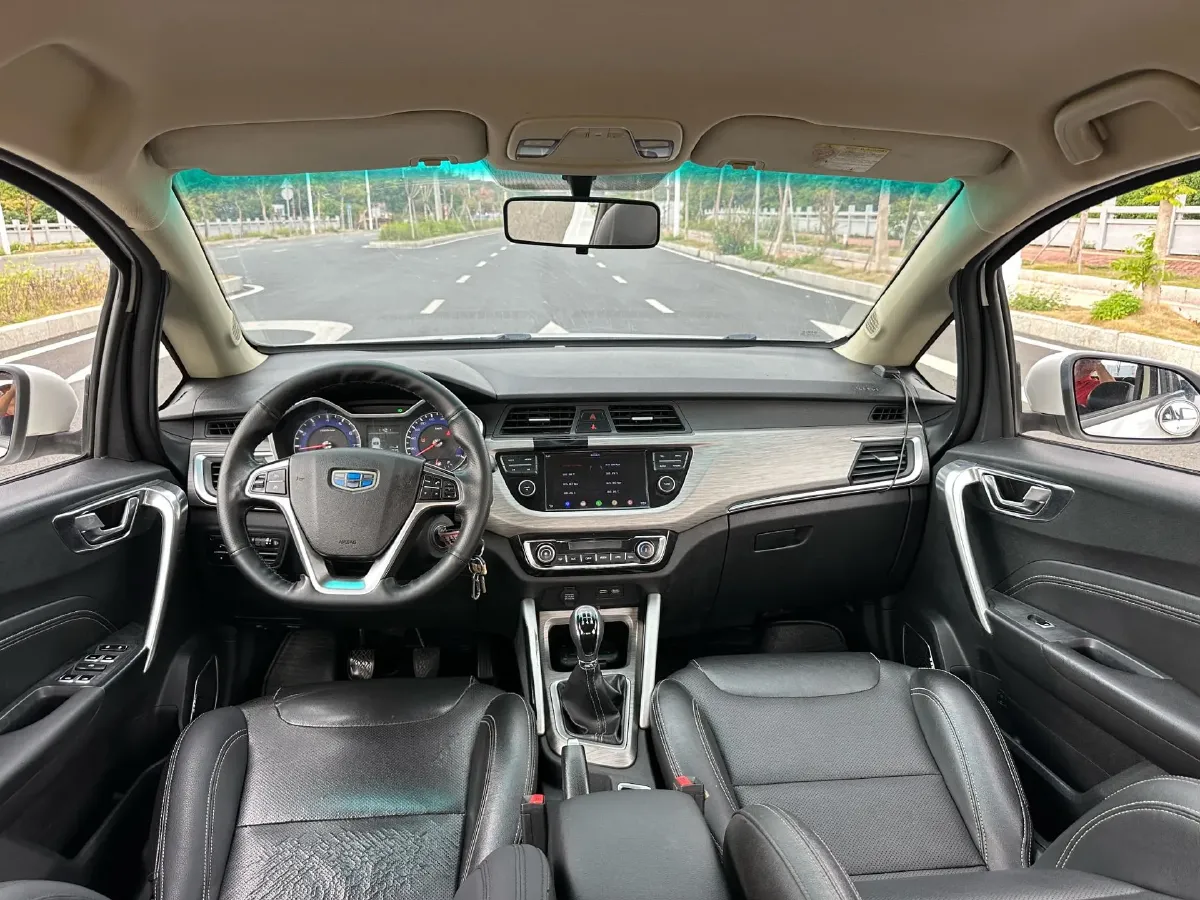 2017 Geely Vision X3 1.5L 102HP L4 5MT,autocango,china used car exporter,china ev exporter,chinese used car exporter,chinese used ev exporter