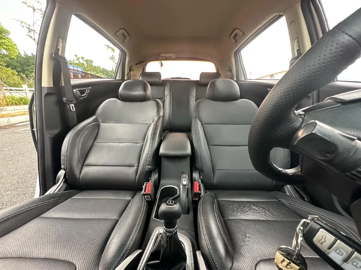 2017 Geely Vision X3 1.5L 102HP L4 5MT,autocango,china used car exporter,china ev exporter,chinese used car exporter,chinese used ev exporter