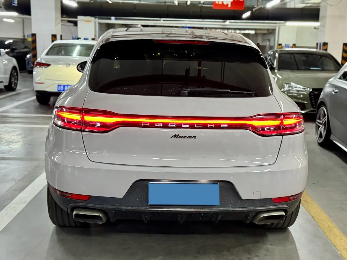2018 Porsche Macan 2.0T 252HP L4 7DCT,autocango,china used car exporter,china ev exporter,chinese used car exporter,chinese used ev exporter