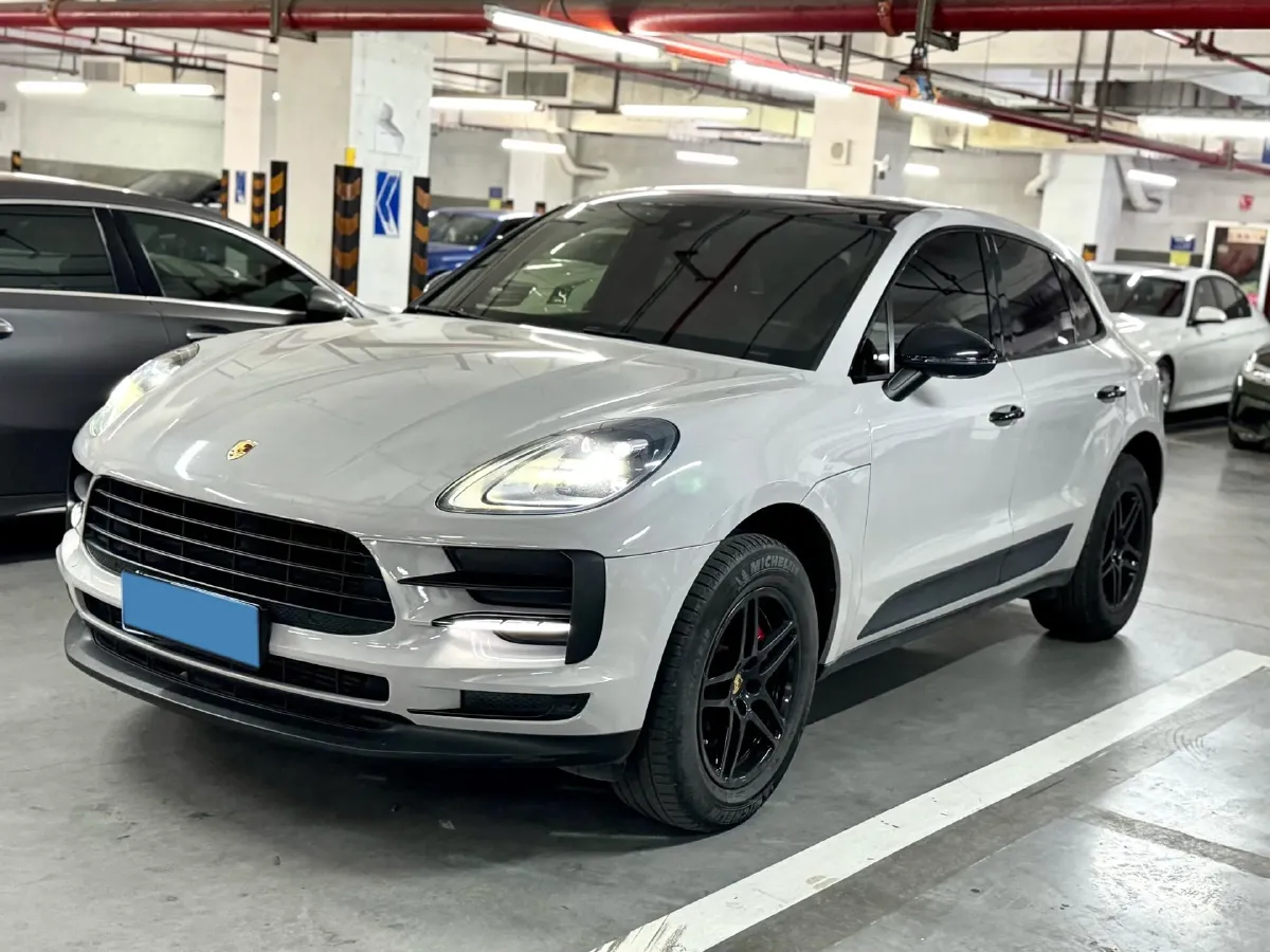 2018 Porsche Macan 2.0T 252HP L4 7DCT,autocango,china used car exporter,china ev exporter,chinese used car exporter,chinese used ev exporter