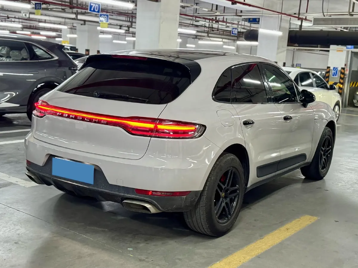 2018 Porsche Macan 2.0T 252HP L4 7DCT,autocango,china used car exporter,china ev exporter,chinese used car exporter,chinese used ev exporter