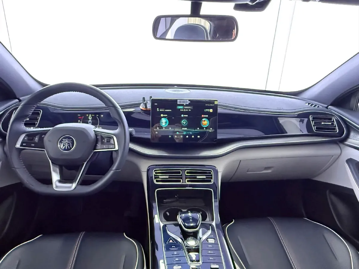 2021 Haval F7 1.5T 169HP L4 7DCT,autocango,china used car exporter,china ev exporter,chinese used car exporter,chinese used ev exporter