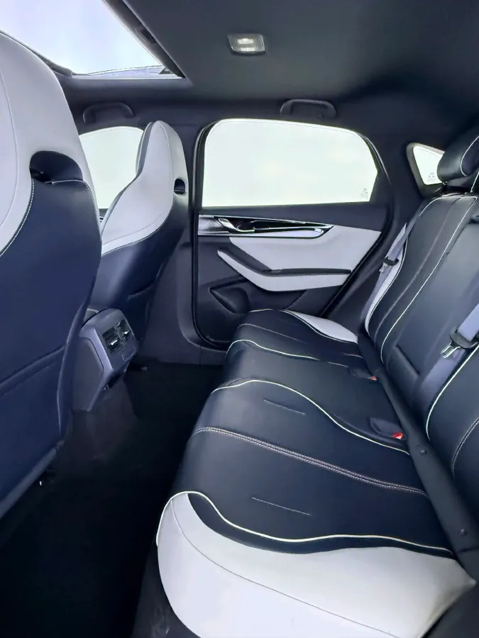 2021 Haval F7 1.5T 169HP L4 7DCT,autocango,china used car exporter,china ev exporter,chinese used car exporter,chinese used ev exporter