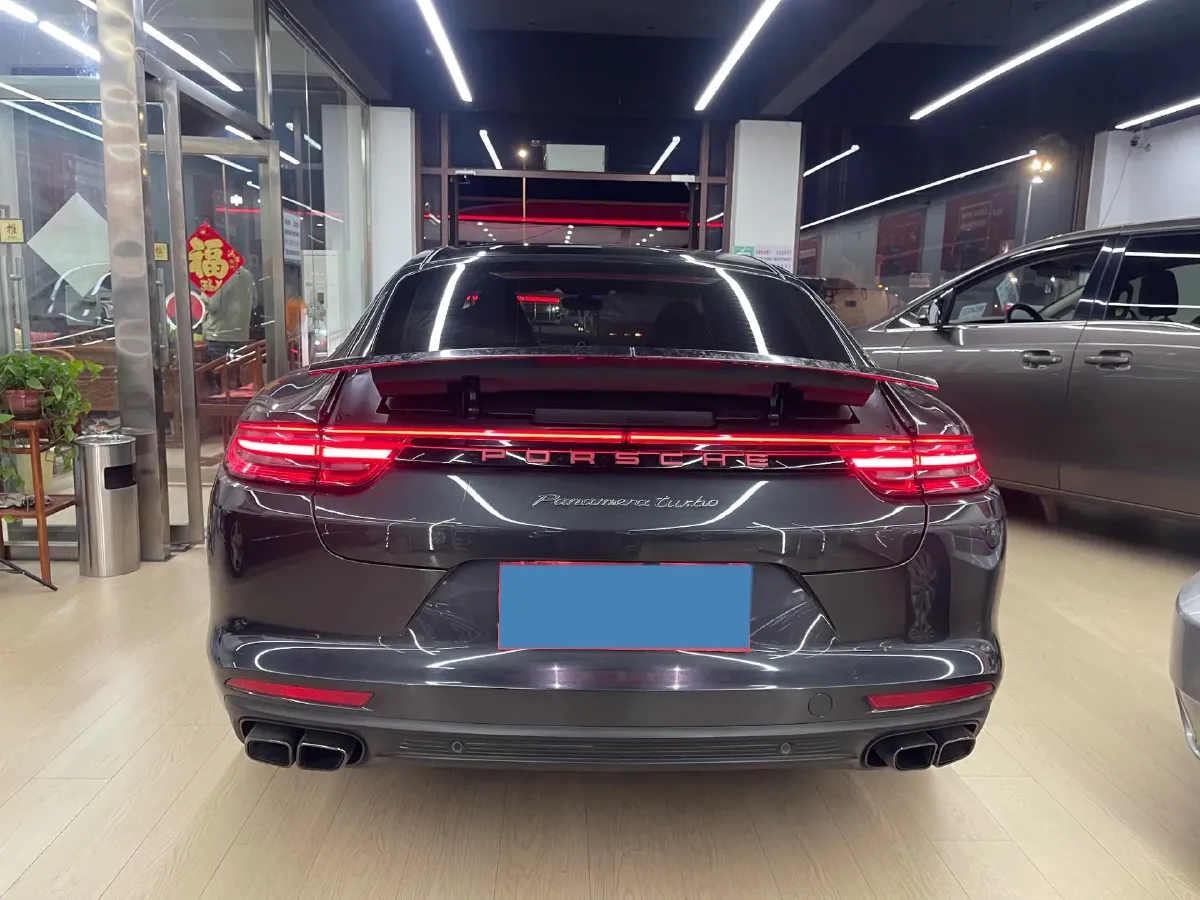 2017 Porsche Panamera 3.0T 330HP V6 8DCT,autocango,china used car exporter,china ev exporter,chinese used car exporter,chinese used ev exporter