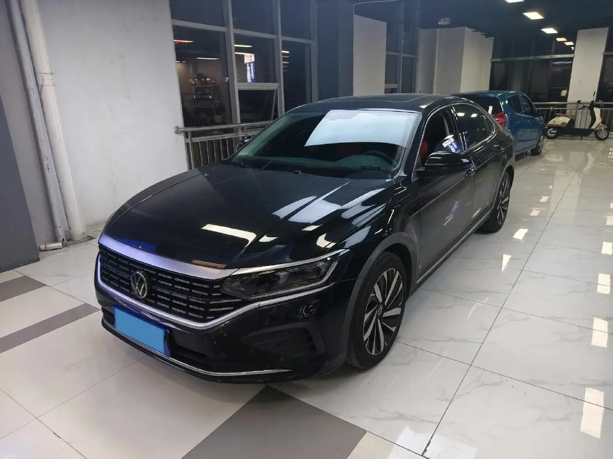 2024 Volkswagen Passat 2.0T 220HP L4 7DCT,autocango,china used car exporter,china ev exporter,chinese used car exporter,chinese used ev exporter