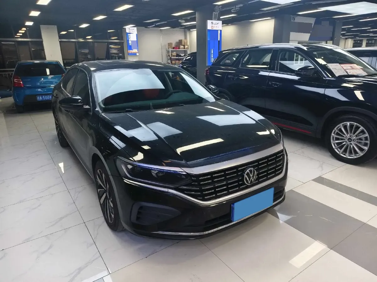 2024 Volkswagen Passat 2.0T 220HP L4 7DCT,autocango,china used car exporter,china ev exporter,chinese used car exporter,chinese used ev exporter