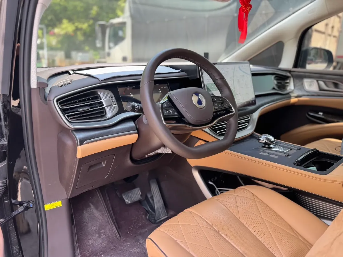 2024 Denza D9 1.5T 139HP L4 E-CVT PHEV 40KWH,autocango,china used car exporter,china ev exporter,chinese used car exporter,chinese used ev exporter