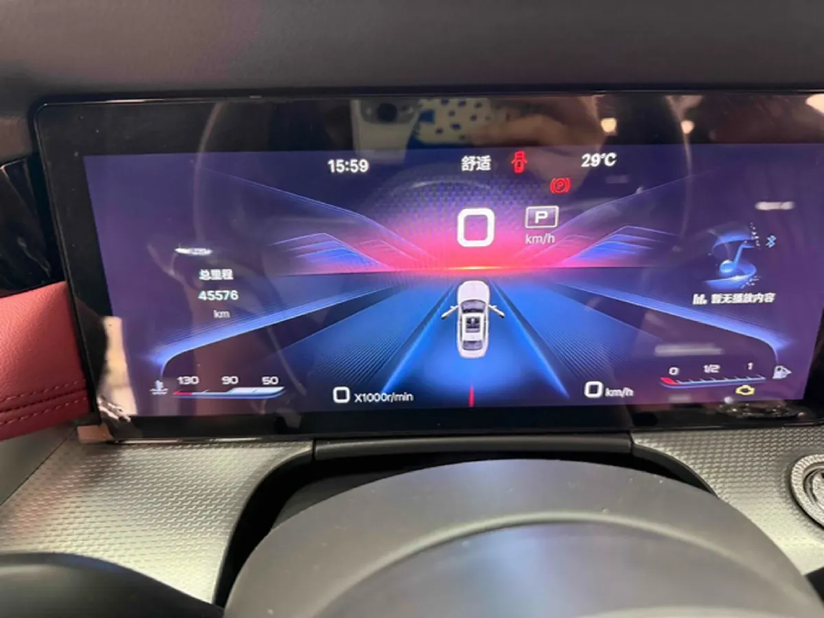 2023 HongQi H5 2.0T 224HP L4 8AT,autocango,china used car exporter,china ev exporter,chinese used car exporter,chinese used ev exporter