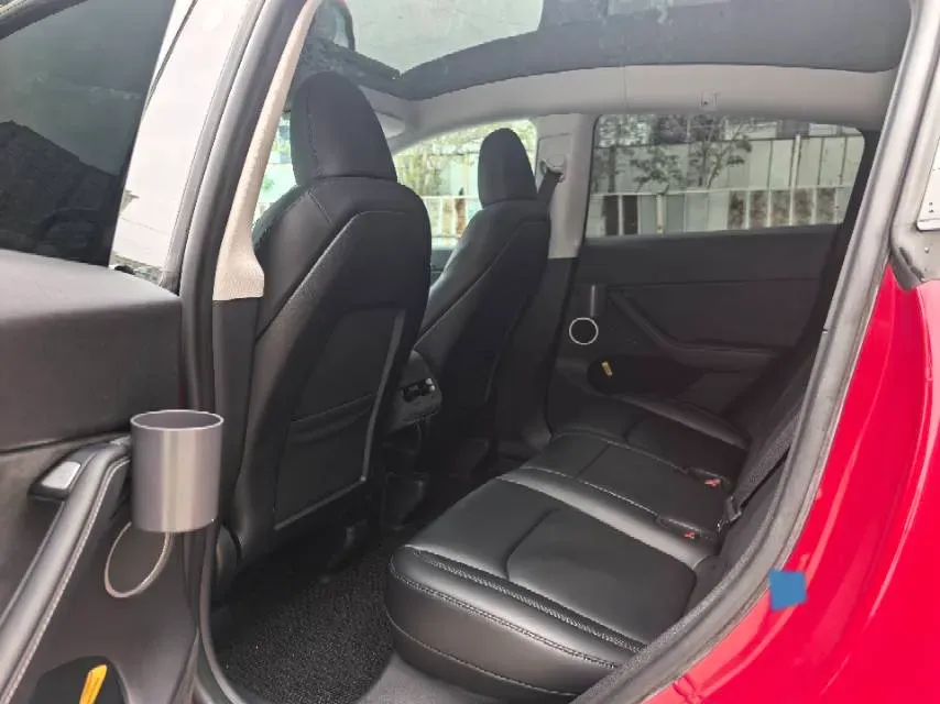 2022 Tesla Model Y BEV 60KWH,autocango,china used car exporter,china ev exporter,chinese used car exporter,chinese used ev exporter