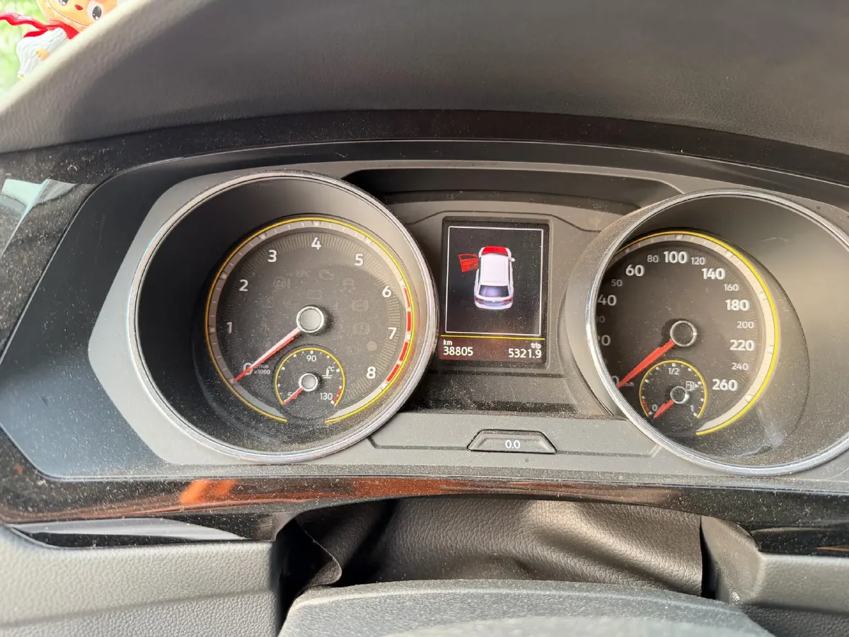 2019 HongQi HS5 2.0T 224HP L4 6AT,autocango,china used car exporter,china ev exporter,chinese used car exporter,chinese used ev exporter