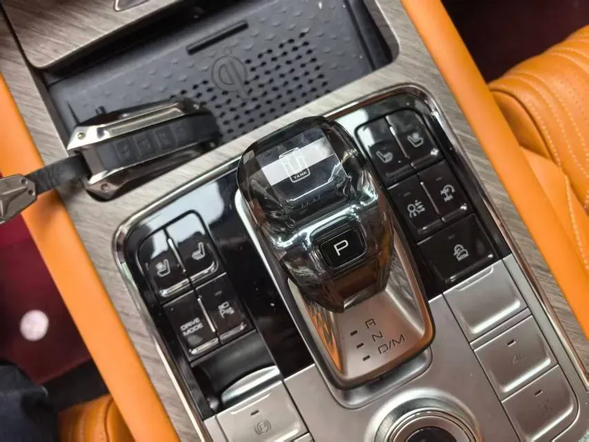 2023 Tank 500 2.0T 252HP L4 9AT PHEV 37.1KWH,autocango,china used car exporter,china ev exporter,chinese used car exporter,chinese used ev exporter