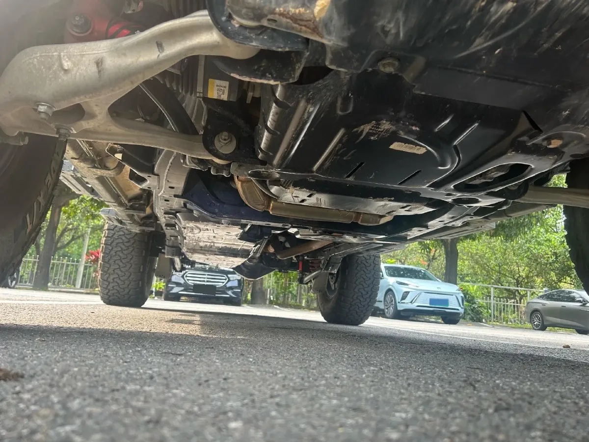 2024 Ford Bronco 2.3T 275HP L4 10AT,autocango,china used car exporter,china ev exporter,chinese used car exporter,chinese used ev exporter