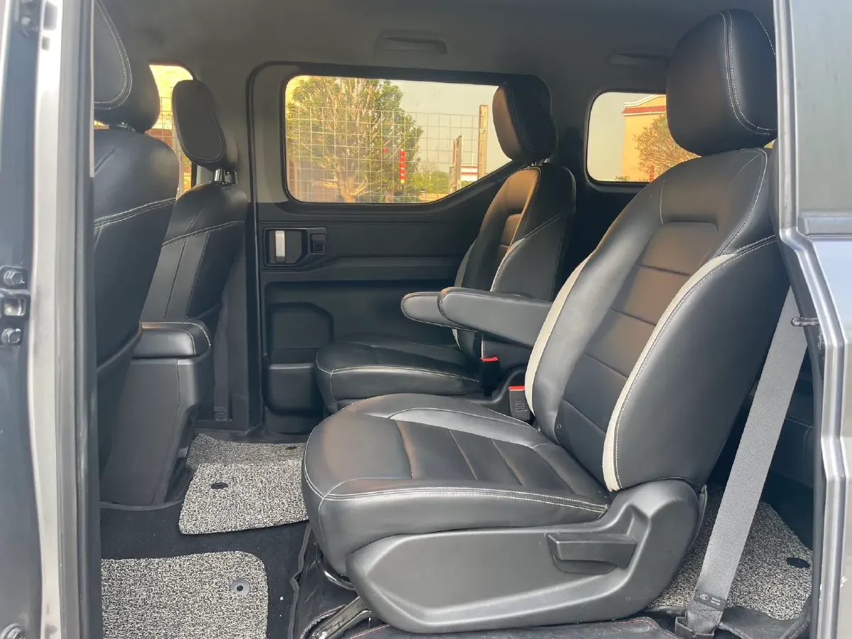 2021 WuLing ZhengChen 1.5T 147HP L4 6MT,autocango,china used car exporter,china ev exporter,chinese used car exporter,chinese used ev exporter