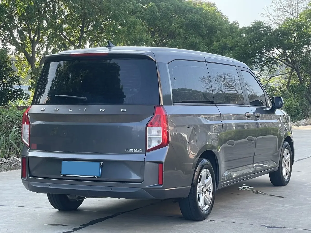 2021 WuLing ZhengChen 1.5T 147HP L4 6MT,autocango,china used car exporter,china ev exporter,chinese used car exporter,chinese used ev exporter