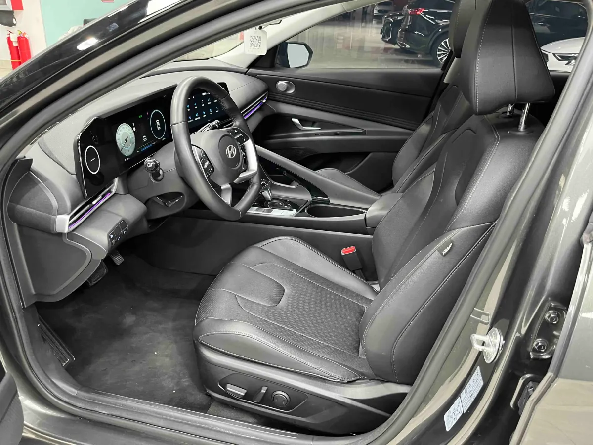 2023 Hyundai Elantra 1.5L 115HP L4 CVT,autocango,china used car exporter,china ev exporter,chinese used car exporter,chinese used ev exporter