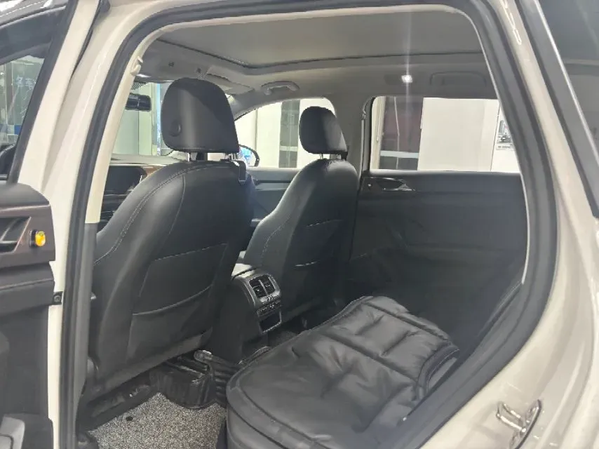 2021 Volkswagen Tharu 1.4T 150HP L4 7DCT,autocango,china used car exporter,china ev exporter,chinese used car exporter,chinese used ev exporter