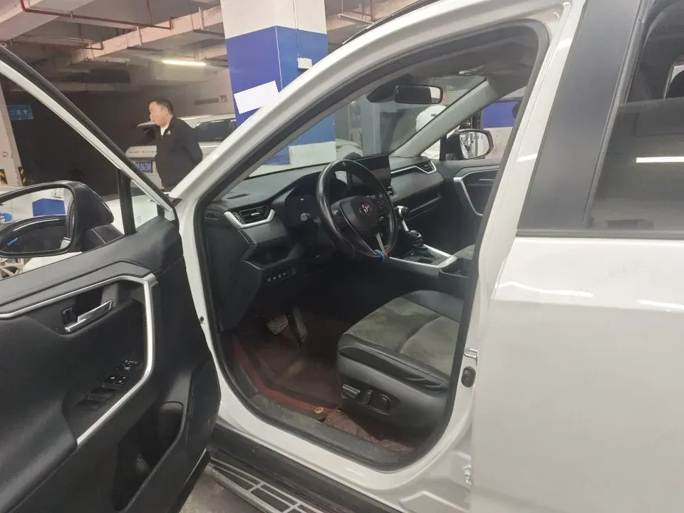 2023 Toyota RAV4 2.0L 171HP L4 CVT,autocango,china used car exporter,china ev exporter,chinese used car exporter,chinese used ev exporter