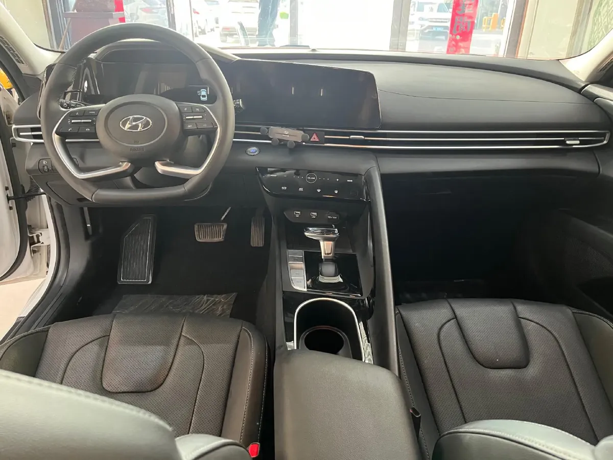 2022 Hyundai Elantra 1.5L 115HP L4 CVT,autocango,china used car exporter,china ev exporter,chinese used car exporter,chinese used ev exporter