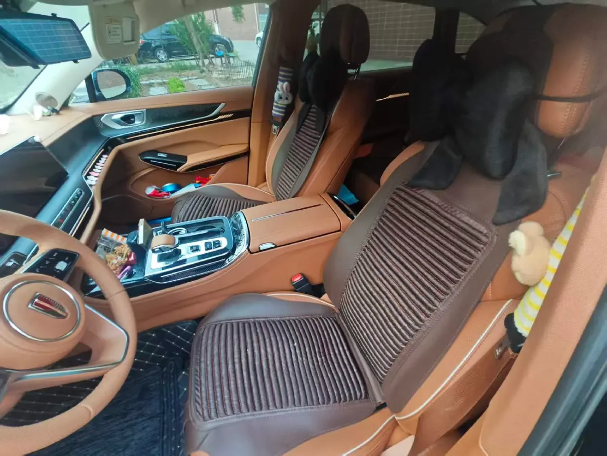 2025 HongQi H9 2.0T 252HP L4 8AT,autocango,china used car exporter,china ev exporter,chinese used car exporter,chinese used ev exporter