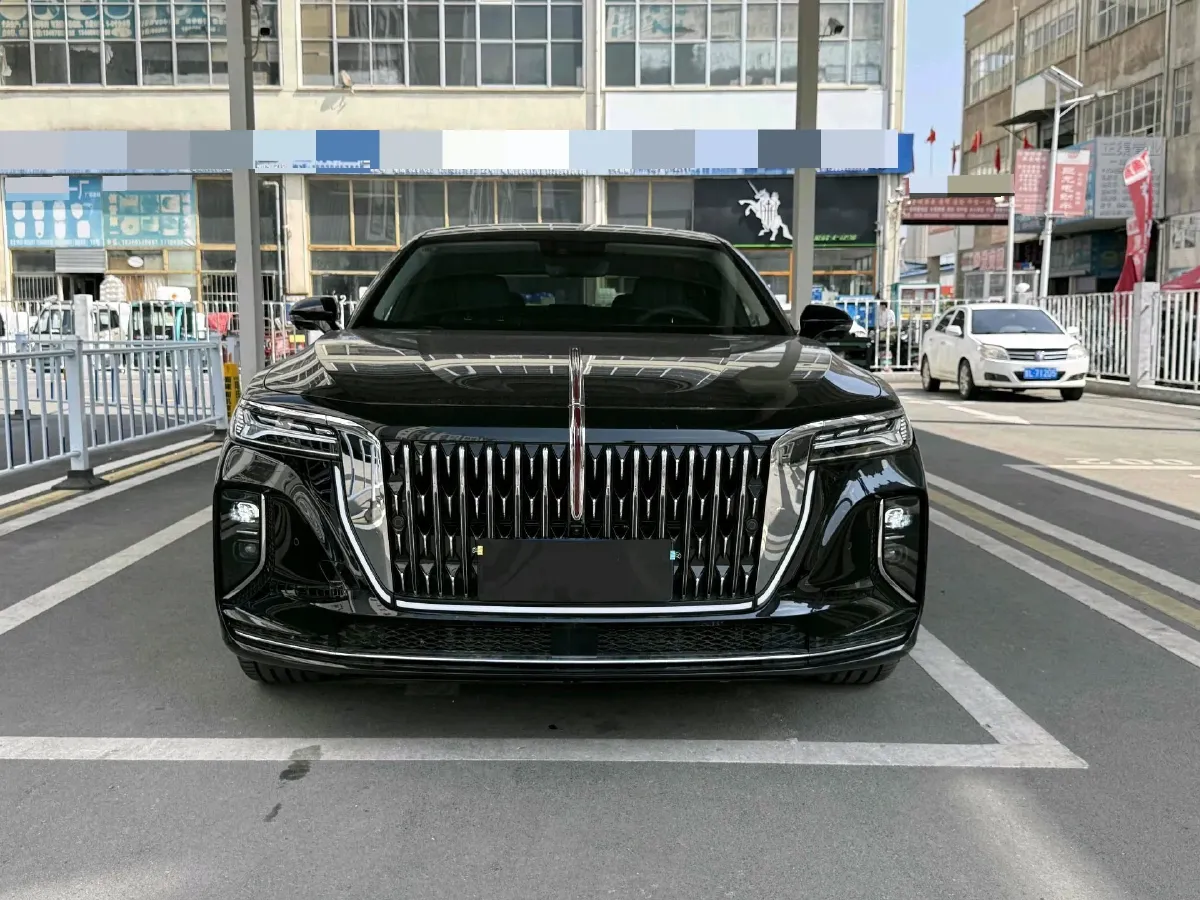2025 HongQi H9 2.0T 252HP L4 8AT,autocango,china used car exporter,china ev exporter,chinese used car exporter,chinese used ev exporter