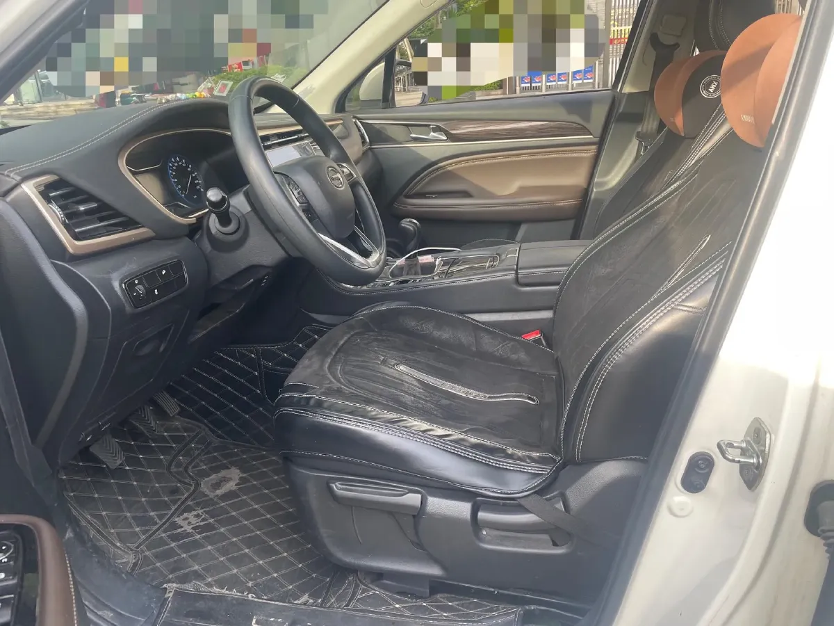 2019 GAC Trumpchi GS5 1.5T 152HP L4 6MT,autocango,china used car exporter,china ev exporter,chinese used car exporter,chinese used ev exporter