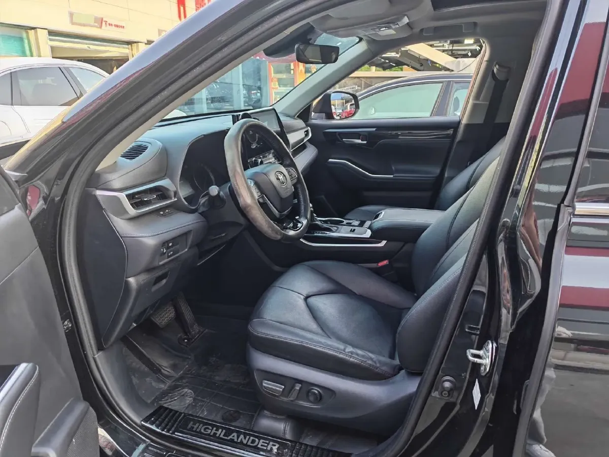 2023 Toyota Highlander 2.5L 189HP L4 E-CVT Hybrid,autocango,china used car exporter,china ev exporter,chinese used car exporter,chinese used ev exporter